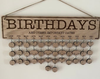 Personalisierter Holz Geburtstagskalender: Erinnerungsplakette zum Familienjubiläum