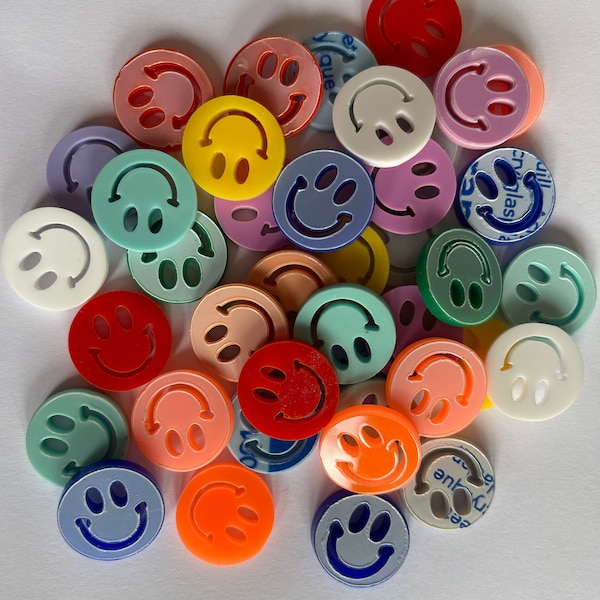 Smilie Faces, Good behaviour tokens, Childrens reward tokens, Craft Ideas, Gold Star reward, Best behaviour, Jewellery making