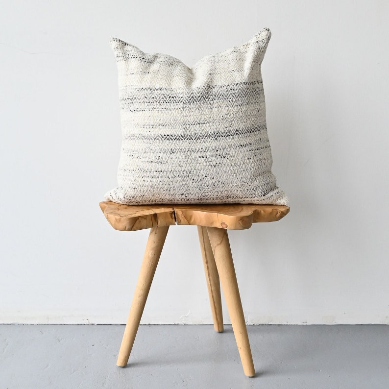 ShowCushions Pillow Cover - Thumbnail 3