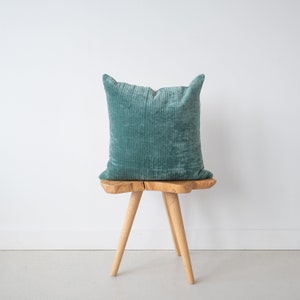 Square Pillow Cover - velvet  // 22” x 22&quot; square Cushion Cover // Pillow Cover // teal velvet