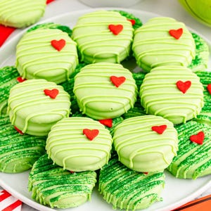 Oreo Grinch Cookies: Green Chocolate Sandwich Cookies