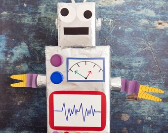 Robot Valentine Box | Printable Valentine Craft for Kids | Classroom Valentine Exchange DIY