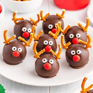 Reindeer Oreo Balls Recipe | Cute Christmas Snacks | Festive No-Bake Holiday Printable