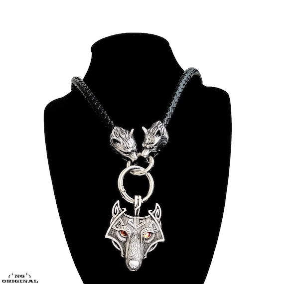 MAN VIKING NECKLACE