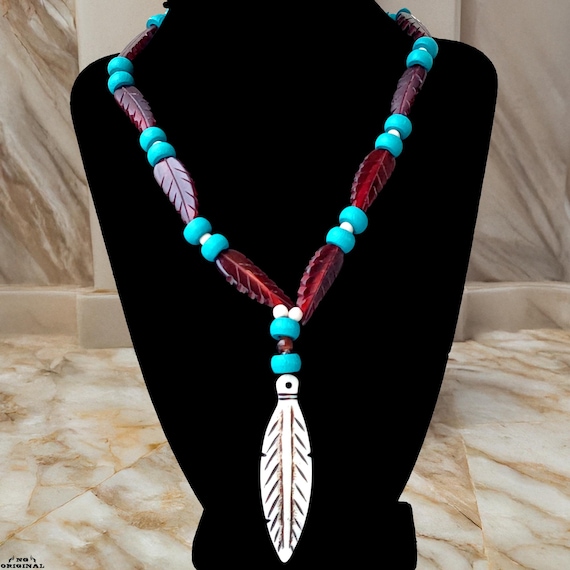 Handmade Native Tribal Necklace – Bone Feather Pendant – Shamanic Talisman – Spiritual Unisex Gift – Made in France