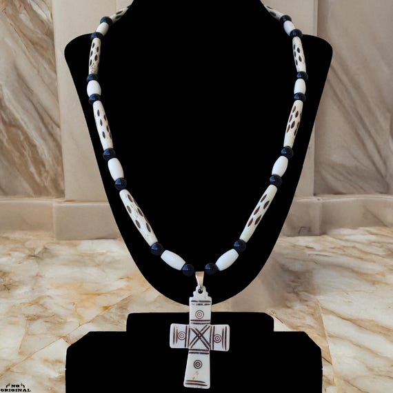 Viking Necklace for Men & Women • Celtic Cross Bone Pendant • Double‑Sided Carving • Onyx  Horn Beads • Nordic Ancient Style