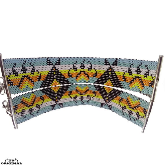 AMERINDIAN BEADED BRACELET