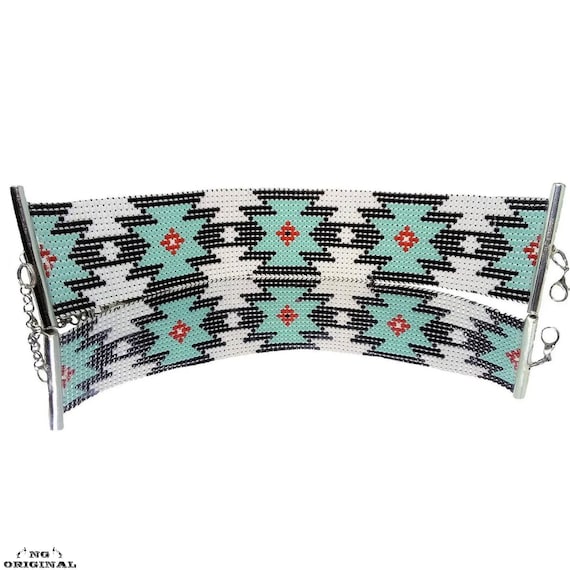 AMERINDIAN BEADED BRACELET