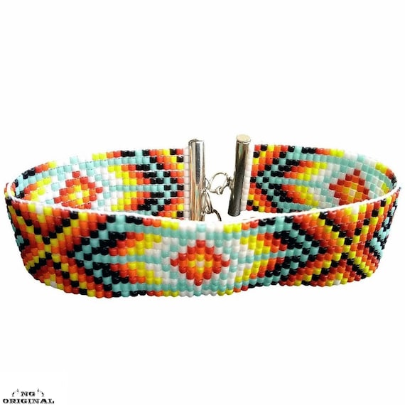 AMERINDIAN BEADED BRACELET