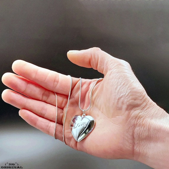 SILVER HEART NECKLACE
