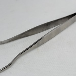 Hand curved 6.5&quot; Stainless Steel Tweezers