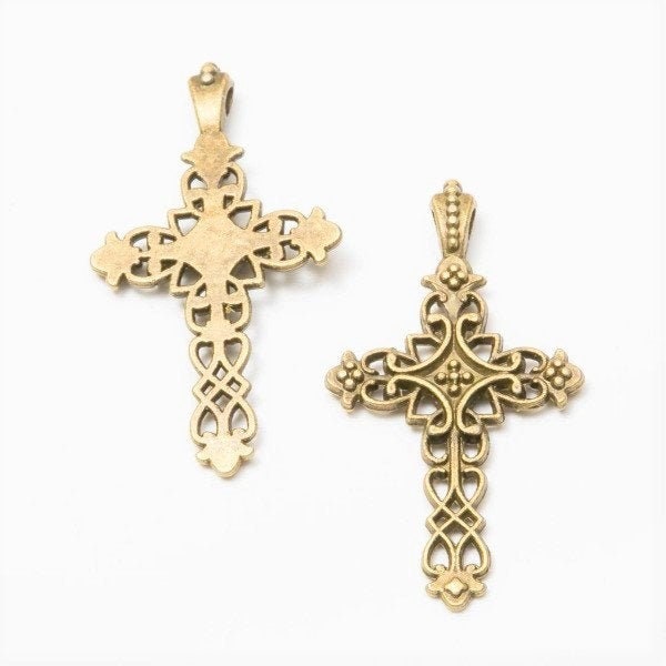 2 Croix pendentif ,bronze antique, dimensions 38 x 21 x4 mm, Trou 3 mm