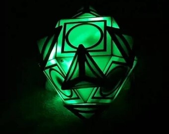 WDW スターウォーズ ジェダイホロクロン Holocron Amazon.com: Galaxy's Edge Star Wars Electronic Jedi Holocron