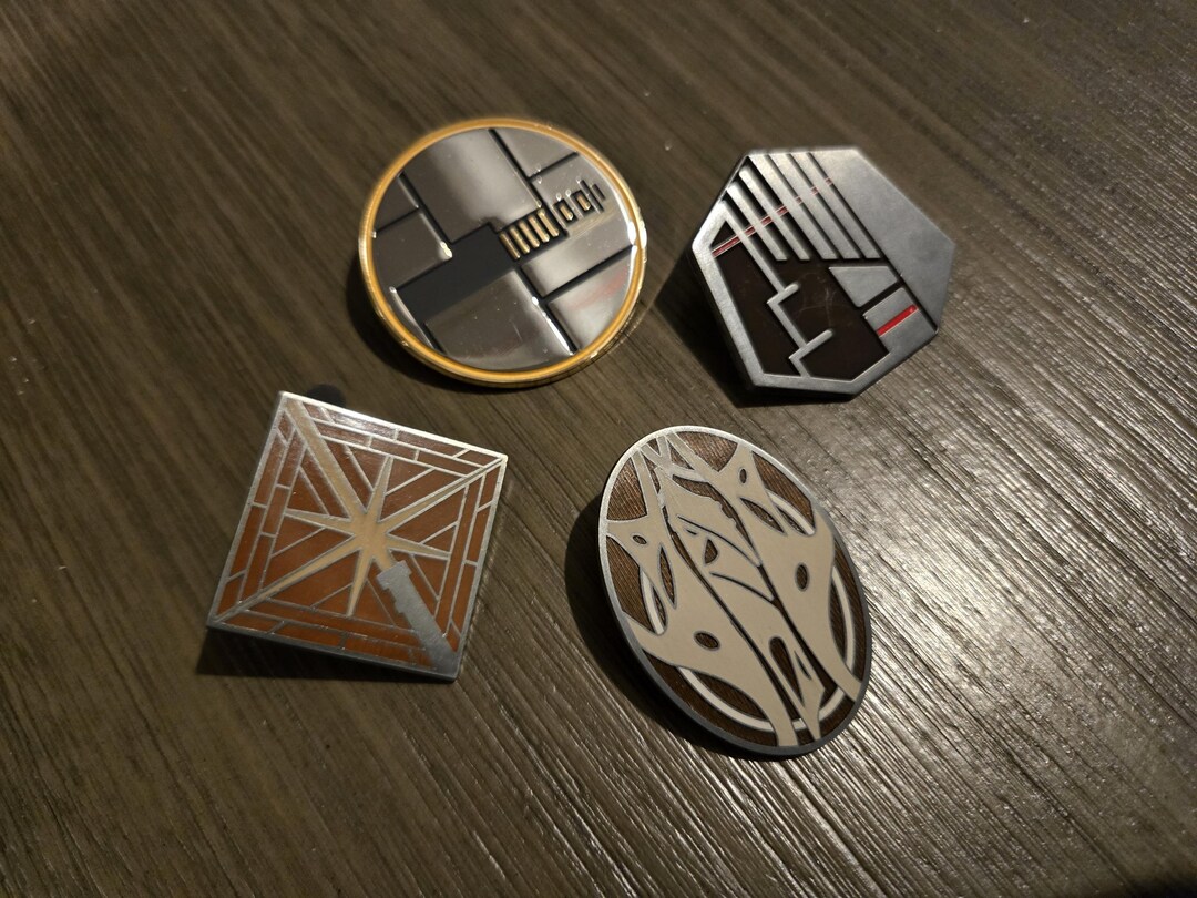 New Savi's Saber Builder Extra Pins! - Choose Your Design - Star