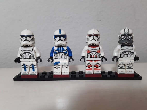 Minifigure LEGO personalizzate con decalcomanie personalizzate di P2 Clone  Trooper 501esimo, 212esimo, Branco di lupi -  Italia