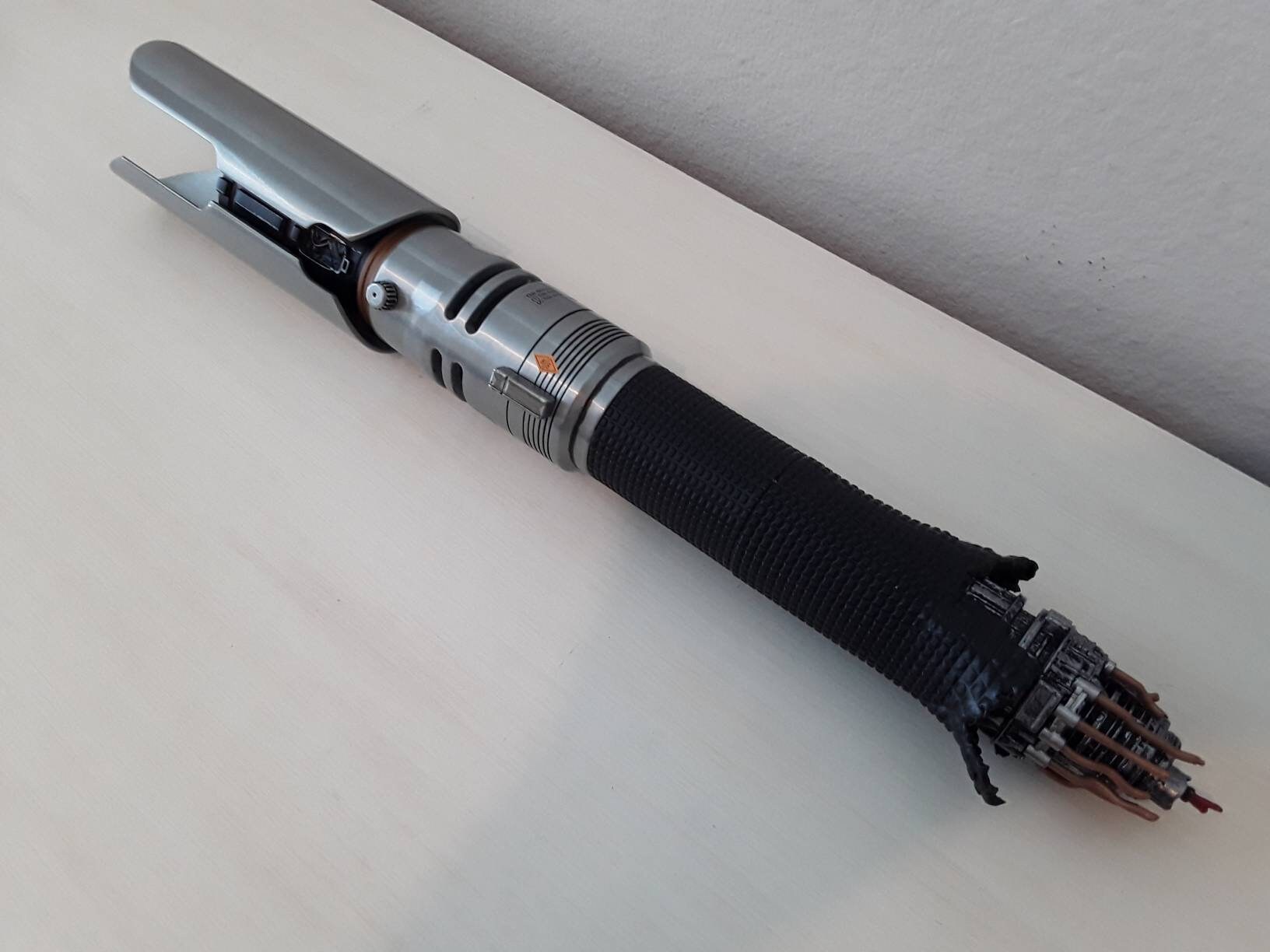 カル・ケスティス　ライトセイバー　ヒルト Amazon.co.jp: MOOXI-MOC スペースウォーズ カル・ケスティス