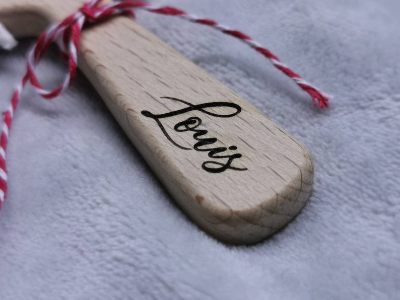 Hochet de bébé nouveau-né, hochet en bois personnalisé avec le nom de bébé, anneaux de jouet en en bois, cadeaux de bébé, jouet souvenir image 3