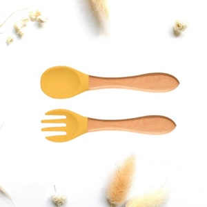 Personalized cutlery in wood and silicone for baby birth... Ideal gift for birth, baptism, birthday Ensemble jaune