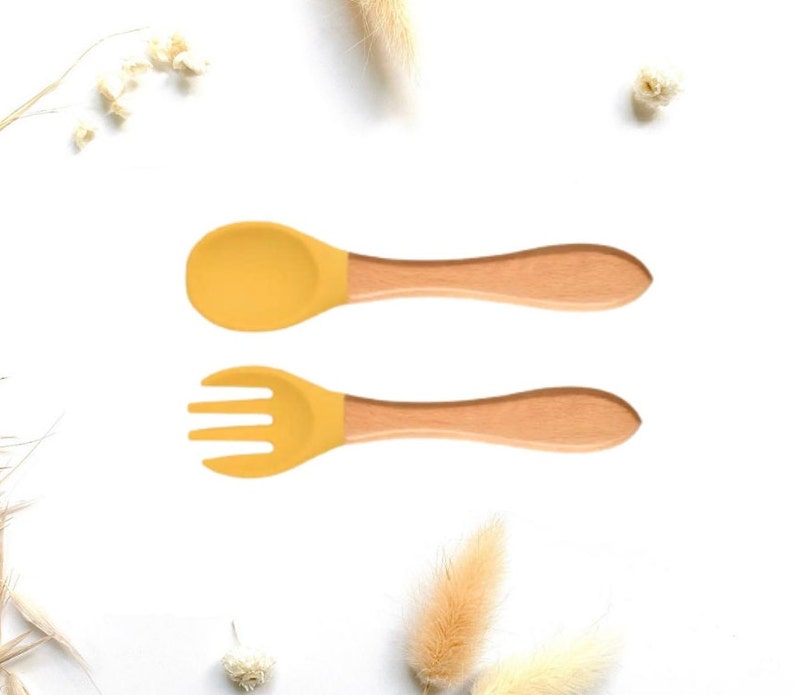 Personalized cutlery in wood and silicone for baby birth... Ideal gift for birth, baptism, birthday Ensemble jaune
