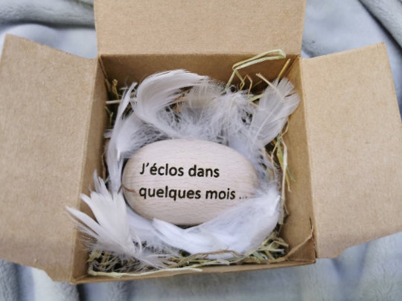 Oeuf en bois personnalisé pour annonce de grossesse originale, futur bébé, demande parrain marraine, annonce naissance proches grands parent image 9