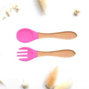 Personalized cutlery in wood and silicone for baby birth... Ideal gift for birth, baptism, birthday Ensemble rose