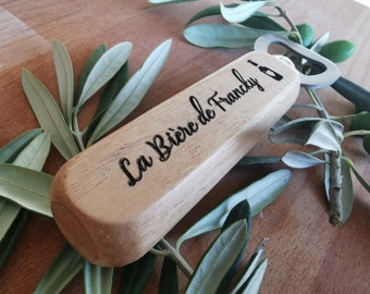 Décapsuleur personnalisé en bois / Cadeau saint valentin / Idée originale amoureux / Anniversaire EVG fêtes des pères / baptême /mariage