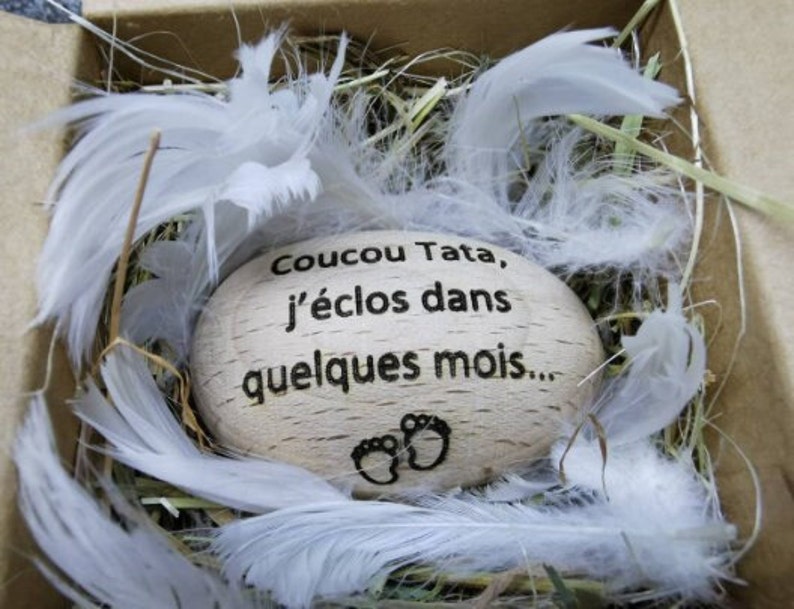 Huevo de madera personalizado para anuncio de embarazo original, futuro bebé, petición de padrino madrina, anuncio de nacimiento abuelos cercanos imagen 1