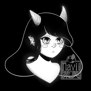 May include: Black and white illustration of a woman with horns and large eyes. The woman is wearing a choker necklace and has a stylized flower design in the lower right corner of the image. The text "Navii" and "美" are also visible in the image.