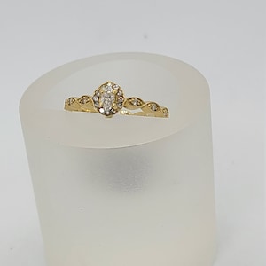 14K Yellow Gold Vintage Marquise Diamond Ring