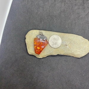 Vintage Sterling Silver Amber Flower Design Pendant