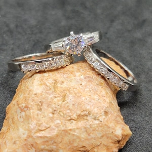 Sterling Silver 5.2MM Center Cubic Zirconia with Accent Stones Wedding Set