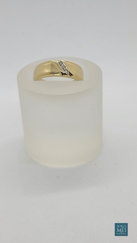 14K Yellow Gold 3 Diamond Band