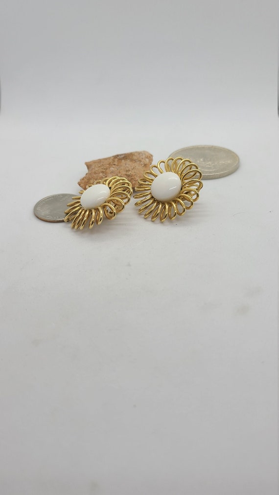 Vintage Emmons Clip On Earrings