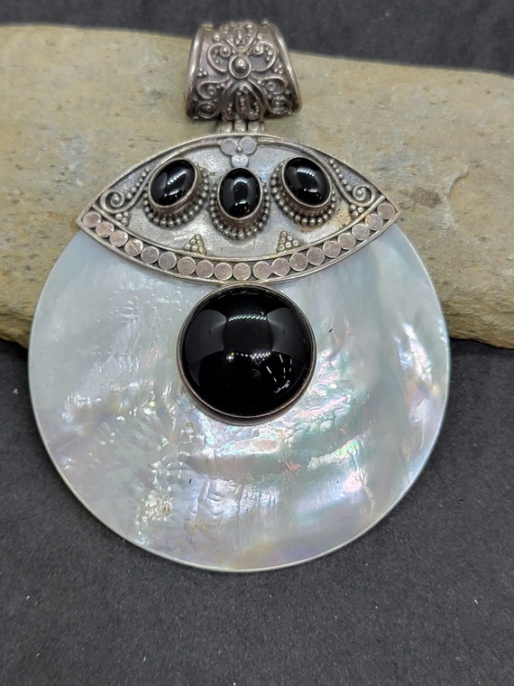 Vintage Sterling Silver Mother of Pearl and Onyx … - image 1