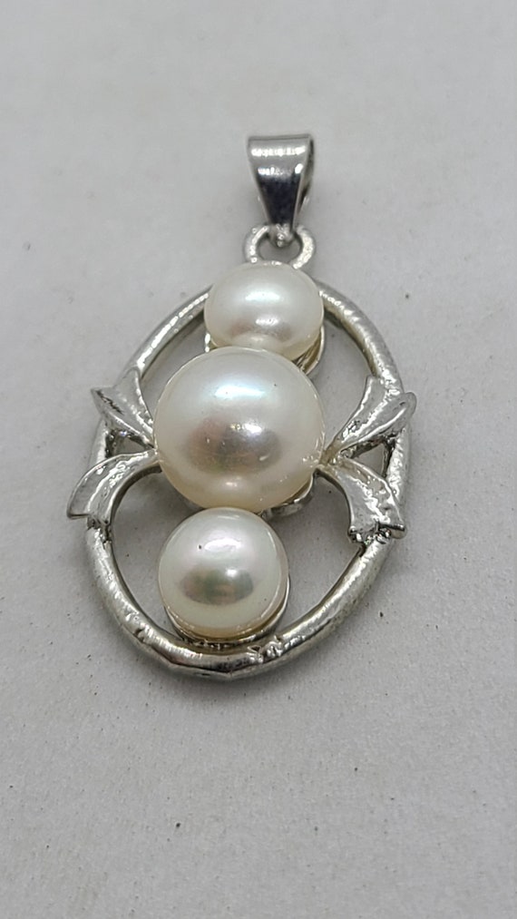 Vintage 18K Gold Plated 3 Pearl Pendant - image 2