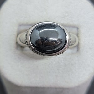 Sterling Silver 12x10MM Oval Hematite Ring