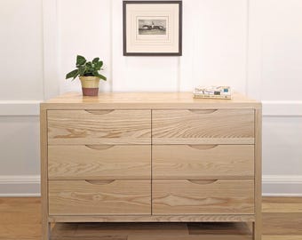 Solid Ash Dresser