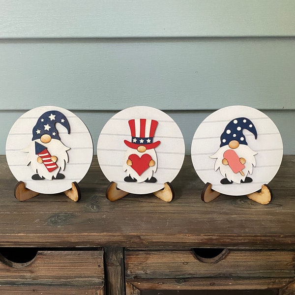 4th of July Mini Round Shiplap Signs | Rustic | Farmhouse | Tier Tray Decor | 3D laser cut | Mini Sign