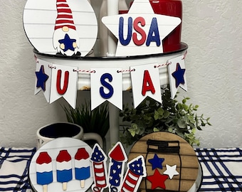Rustic 4th of July Mini Shiplap Sign: Tiered Tray Decor