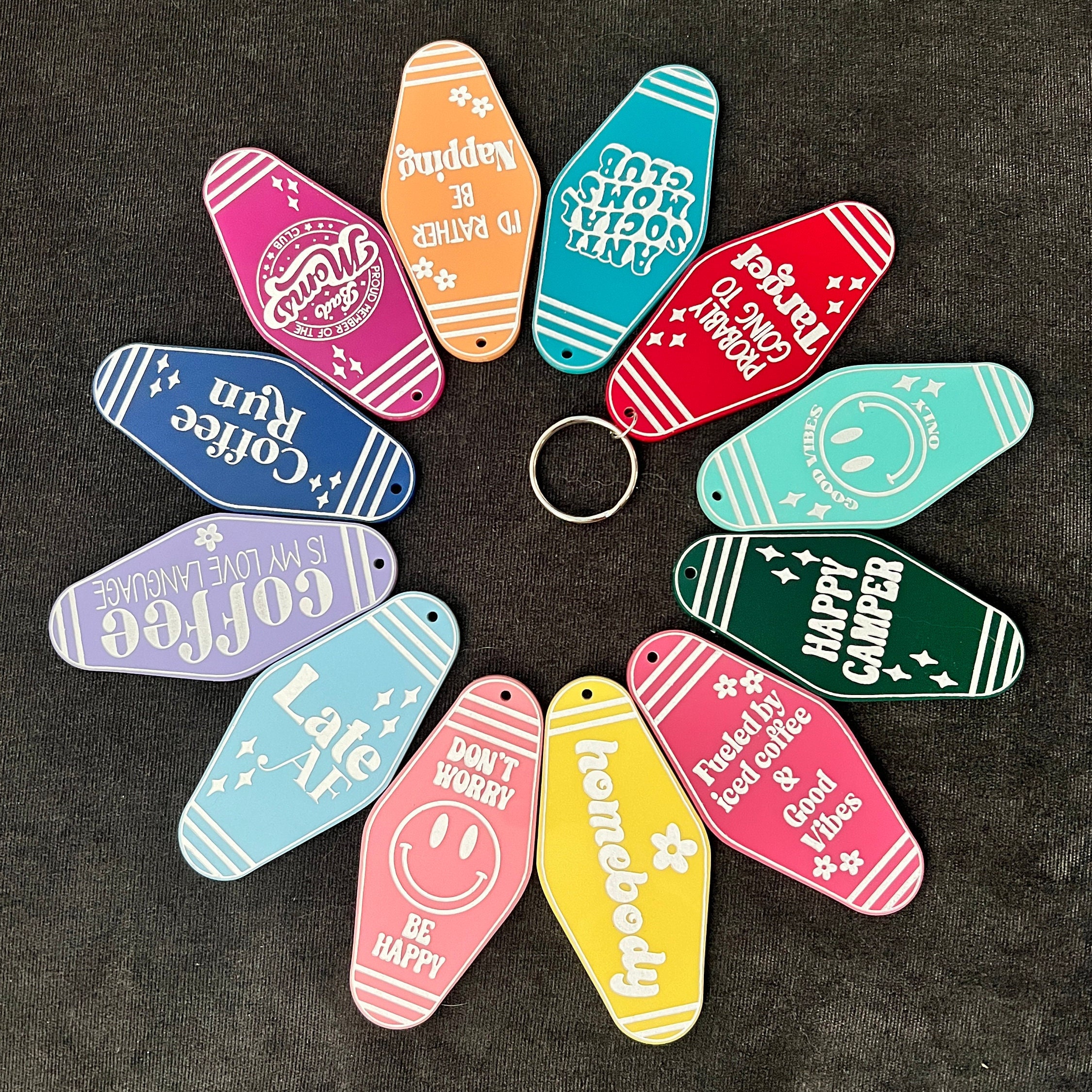 QUACOWW 15 Pieces Motel Hotel Sublimation Blank Keychains Vintage Motel  Keychains Heat Transfer Keychains Color Hotel Keychain Multicolor Pack  Plastic