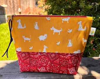 X-Large Zipper Bag / Make Up Bag / Travel Case / Essential Oil Bag / Toiletry Pouch / Cosmetic Bag - Dog, Cat and Friends No. 2
