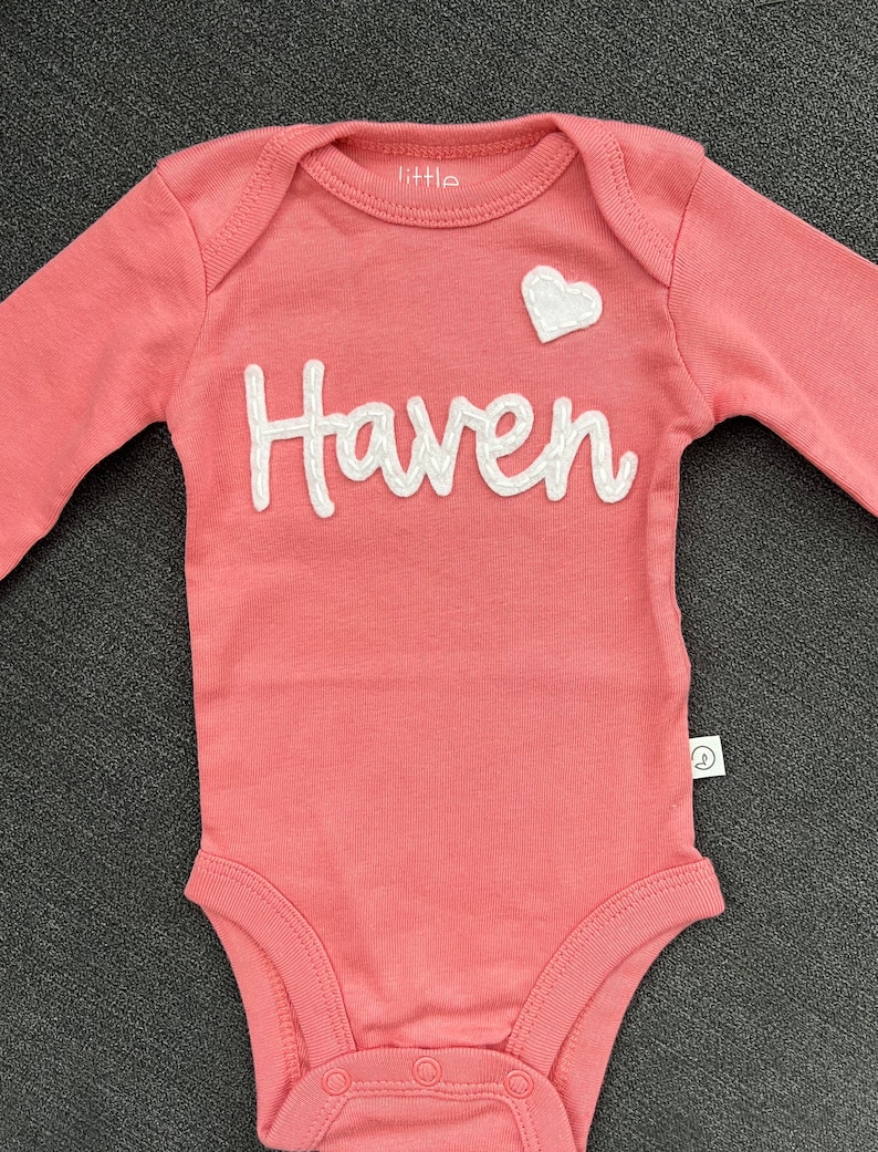 Baby Name ®, Custom Baby Name Felt bodysuits, Personalized baby top, coming home outfit, Baby Name Reveal long sleeve bodysuit image 3