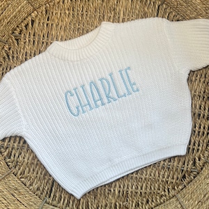 Personalized Embroidered Oversized Name Kids Toddler Baby Sweater Bild 2