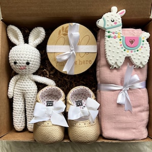 New Baby Gift Set Box, Welcome Baby Girl Gift Set, Baby Shower Gift, Baby Gift, Baby Present, Newborn Gift Box