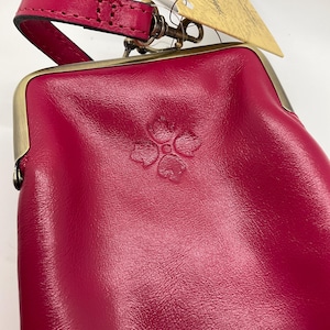 Cartera Patricia Nash con bandolera/Color fucsia/Nueva con etiqueta/Monedero con cierre a presión exterior