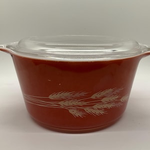 Vintage Pyrex Autumn Harvest One Quart Casserole Dish with Lid
