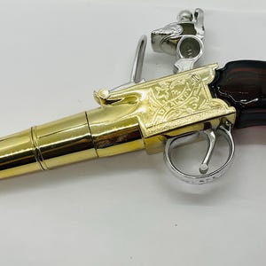 Vintage Avon Thomas Jefferson Handgun/Full Bottle Deep Woods Cologne