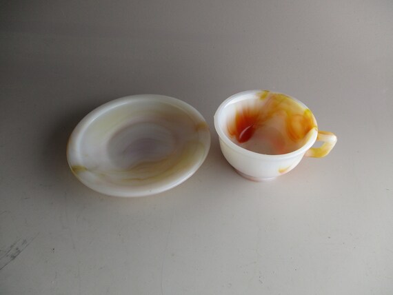 Akro Agate Miss America the Little American Maid Tea Set Four Cups