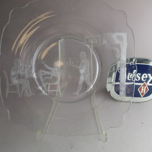 Heisey #1401 Empress Square Plate 8&quot; with 460 Club Drinking Scene