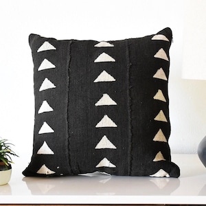 Traditional Mudcloth Throw Pillow, 18x18, Black & White, Cotton - Or & Zon